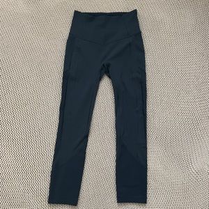 Lululemon || all the right places II crop || size 4